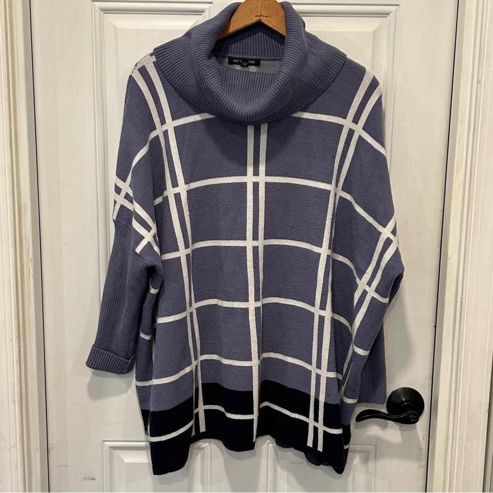 Tint & Shadow Womens Dolman Slv Cowl Neck Sweater Size L/XL Purple